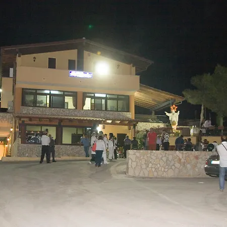 Couette-café Jolanda & Carmelo