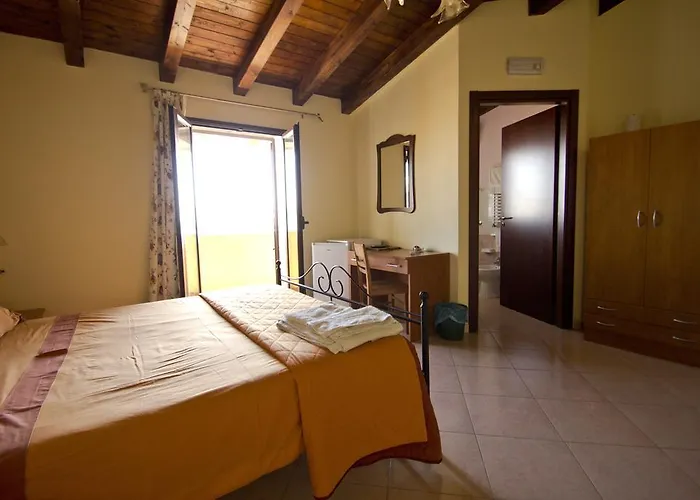 Jolanda & Carmelo Bed & Breakfast Villaggio Mosè