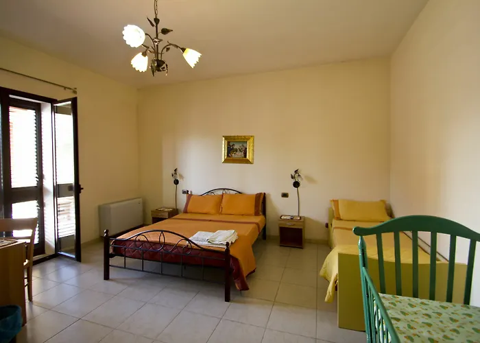 Jolanda & Carmelo Bed & Breakfast 3*