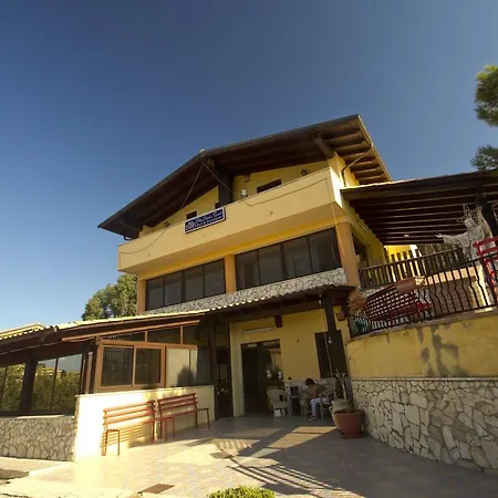 Jolanda & Carmelo Villaggio Mose (Sicily)