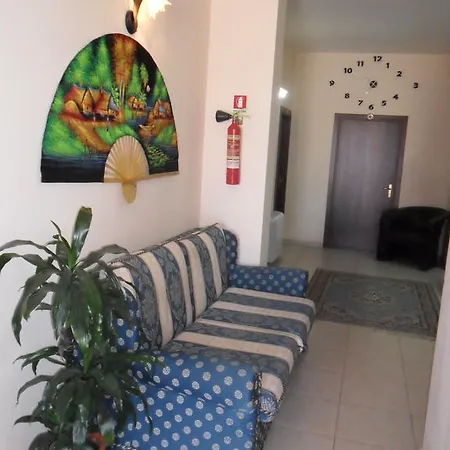 约兰达卡梅罗别墅酒店 莫斯村