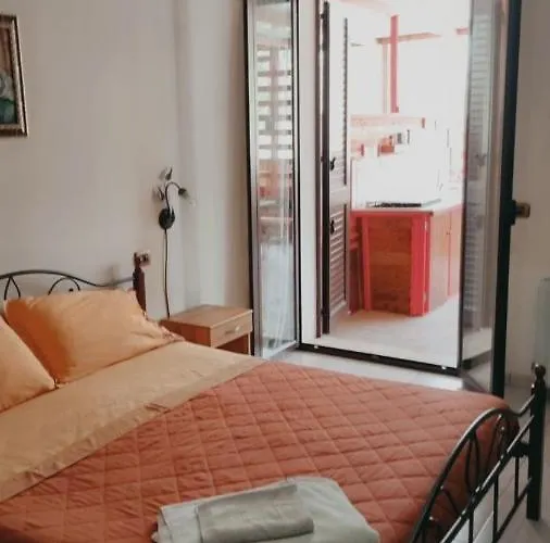 Jolanda & Carmelo Bed & Breakfast 3*