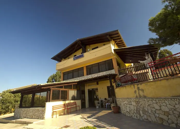 Jolanda & Carmelo Villaggio Mosè