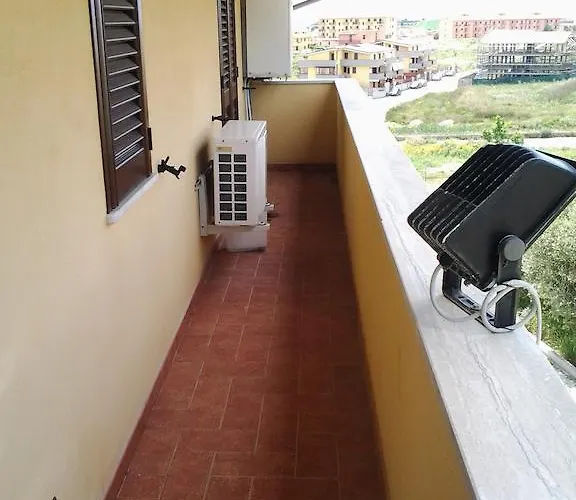 Jolanda & Carmelo Villaggio Mosè